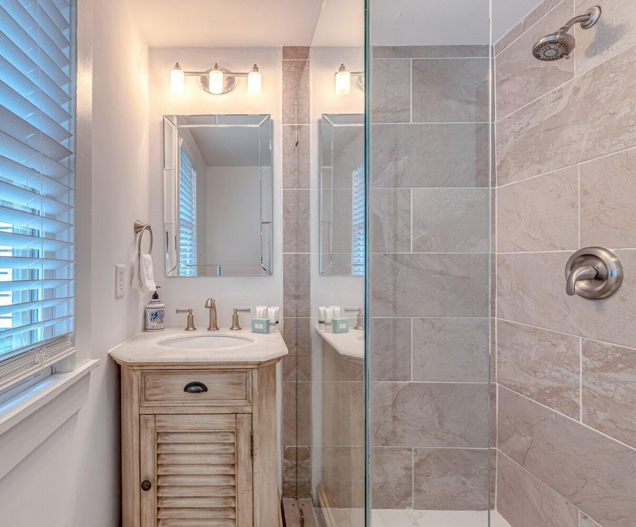 1 12th Avenue Photo 44