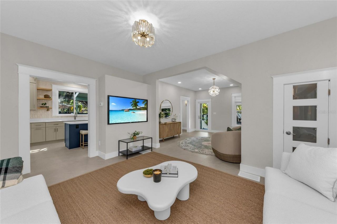 1611 Hyde Park Street, Sarasota, FL 34239 Photo