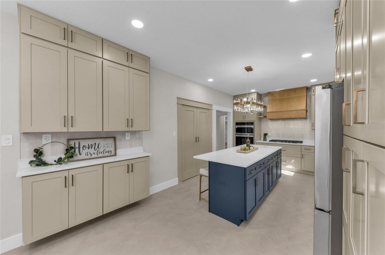 1611 Hyde Park Street, Sarasota, FL 34239 Photo