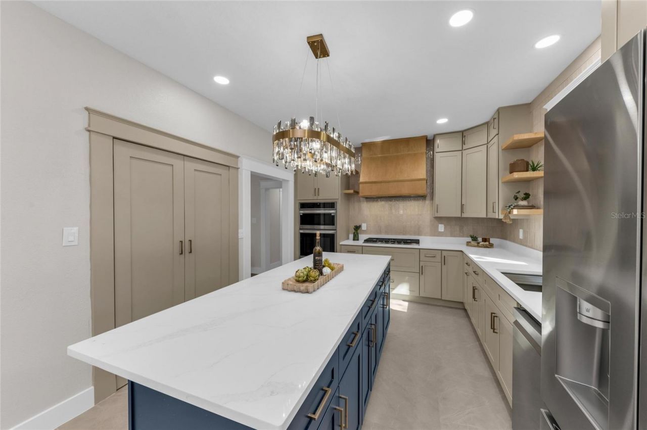 1611 Hyde Park Street, Sarasota, FL 34239 Photo