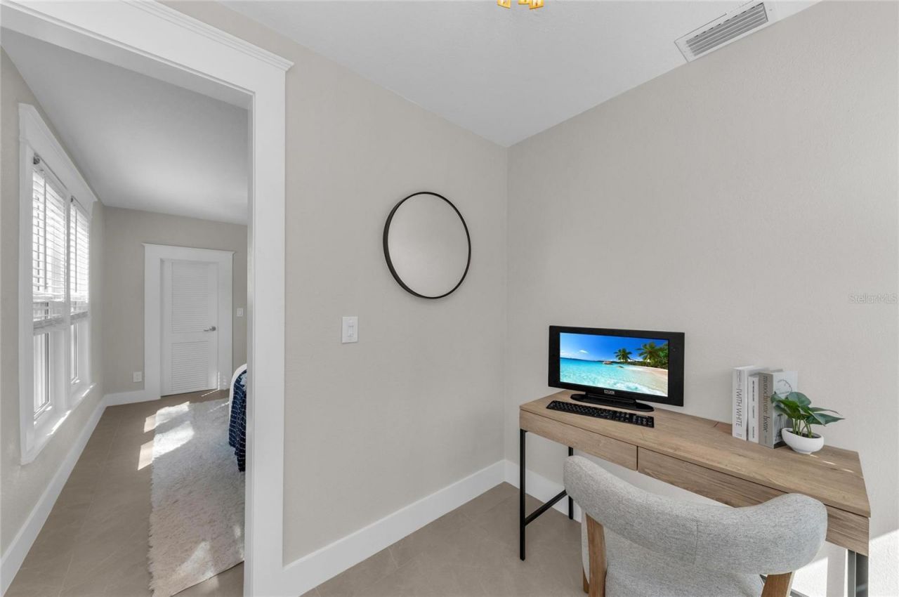 1611 Hyde Park Street, Sarasota, FL 34239 Photo