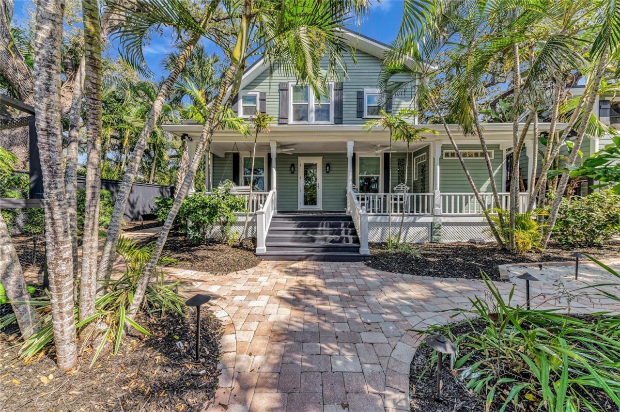 1611 Hyde Park Street, Sarasota, FL 34239 Photo
