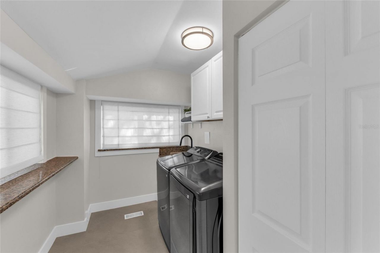 1611 Hyde Park Street, Sarasota, FL 34239 Photo