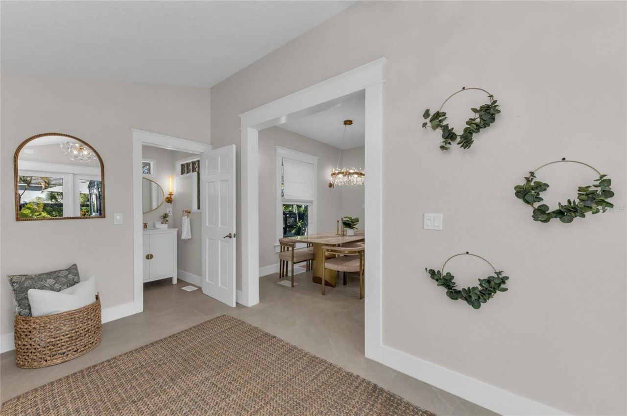 1611 Hyde Park Street, Sarasota, FL 34239 Photo