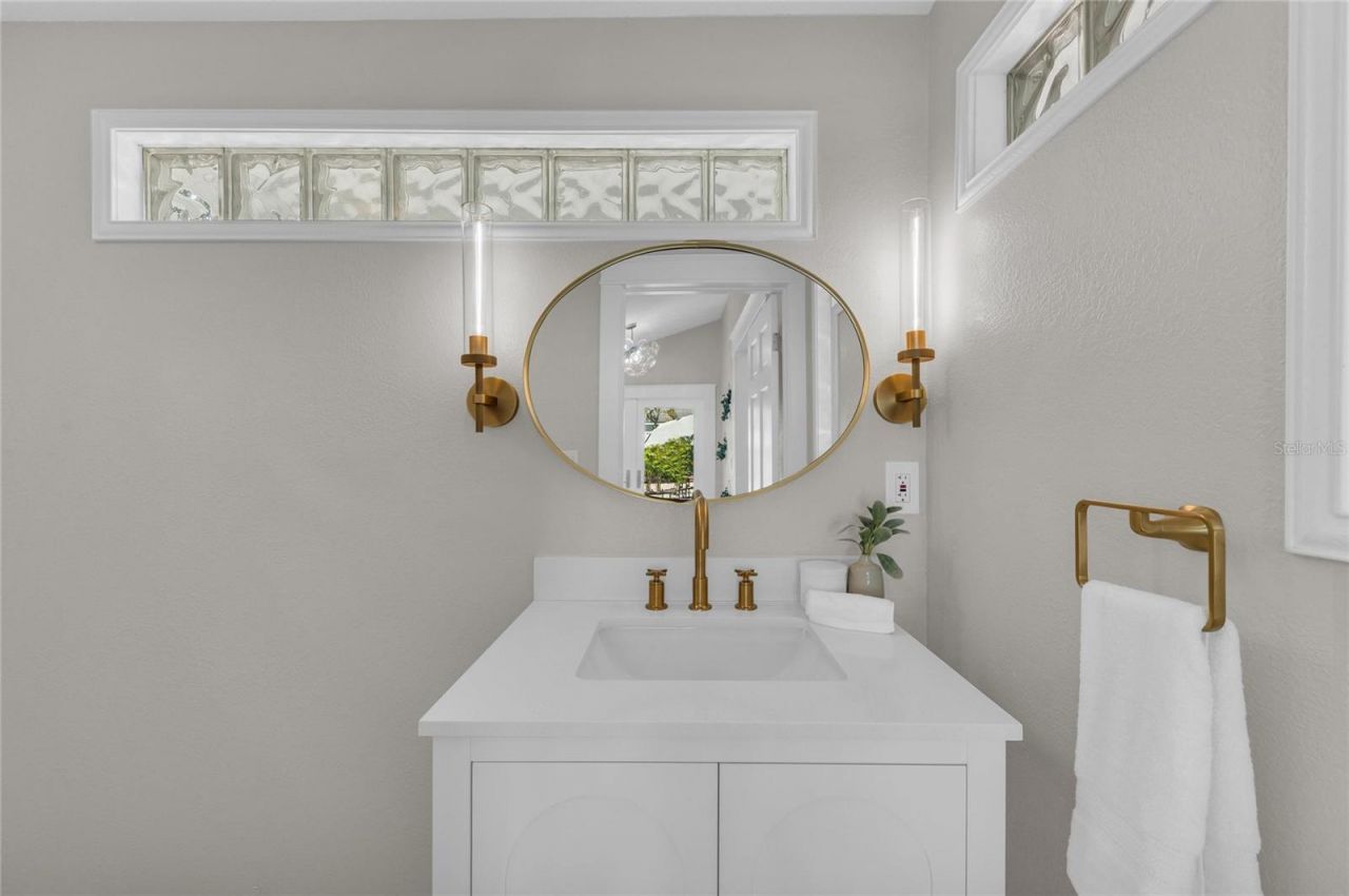 1611 Hyde Park Street, Sarasota, FL 34239 Photo