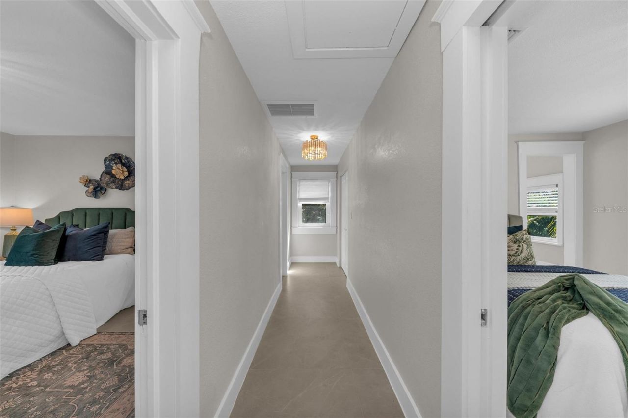 1611 Hyde Park Street, Sarasota, FL 34239 Photo