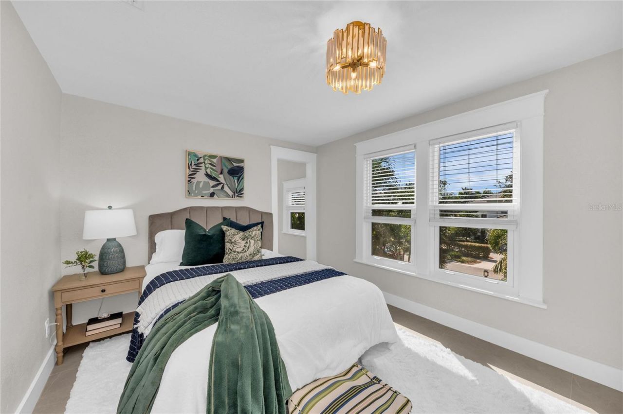 1611 Hyde Park Street, Sarasota, FL 34239 Photo