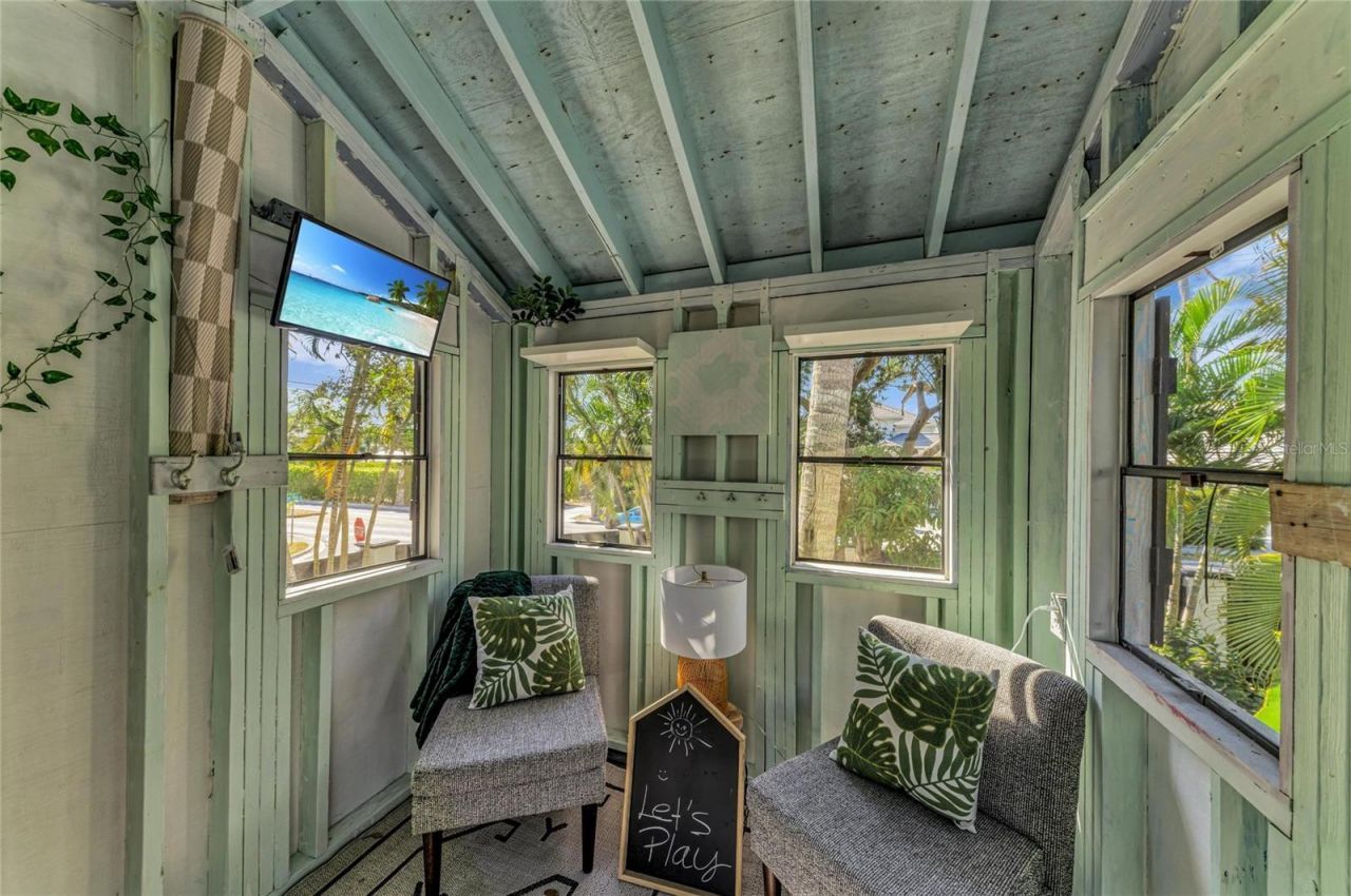 1611 Hyde Park Street, Sarasota, FL 34239 Photo