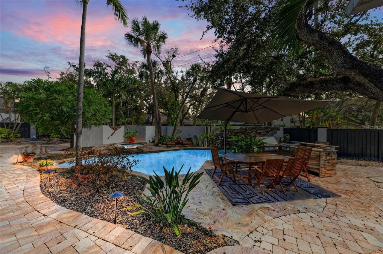 1611 Hyde Park Street, Sarasota, FL 34239 Photo