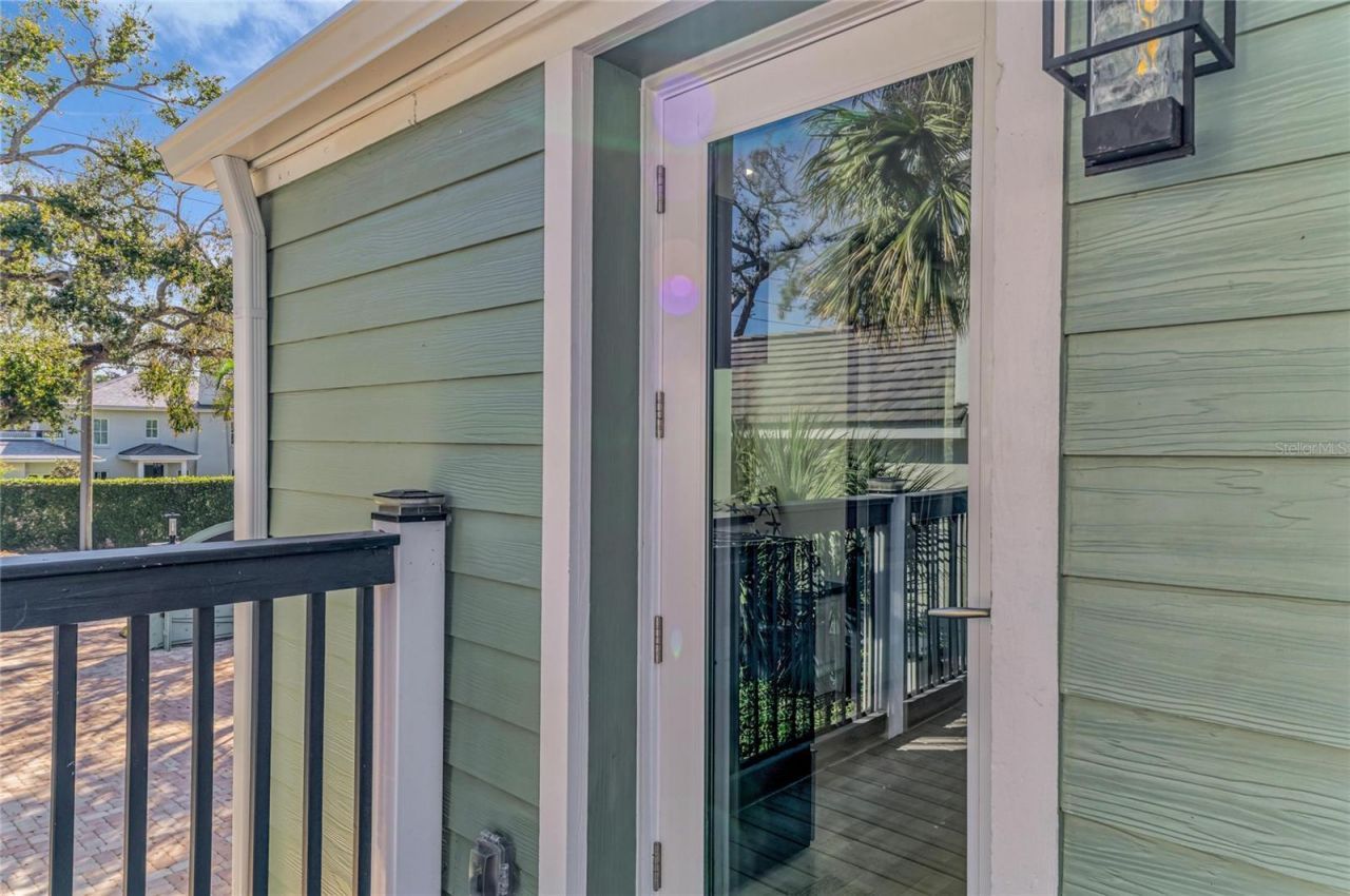 1611 Hyde Park Street, Sarasota, FL 34239 Photo