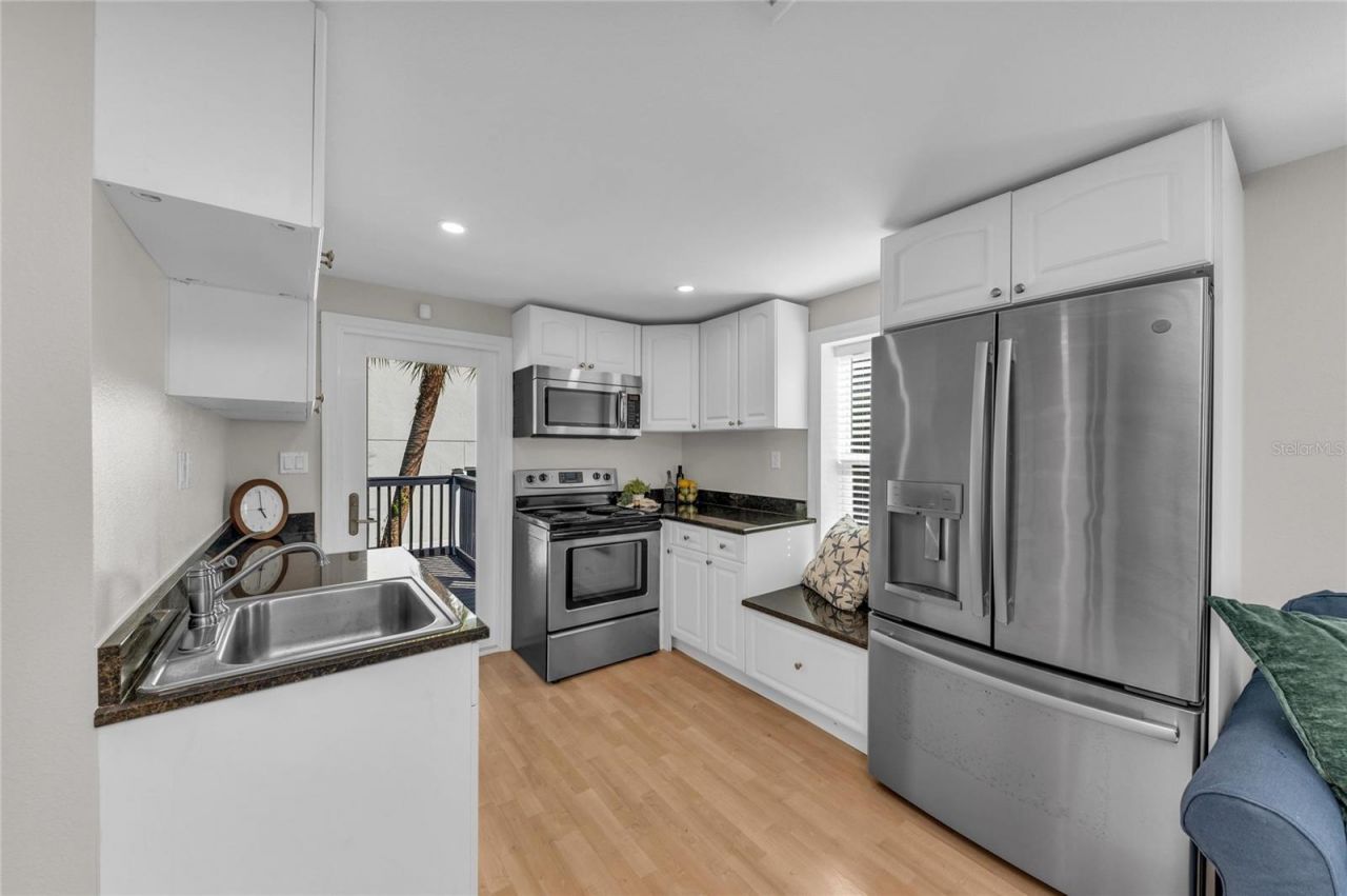 1611 Hyde Park Street, Sarasota, FL 34239 Photo