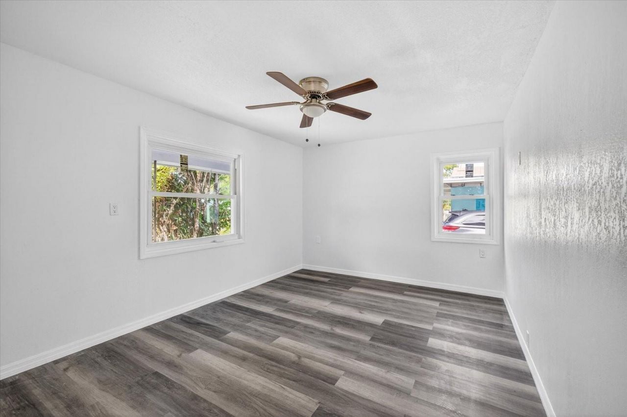 5801 Magnolia Street N, Saint Petersburg, FL 33703 Photo