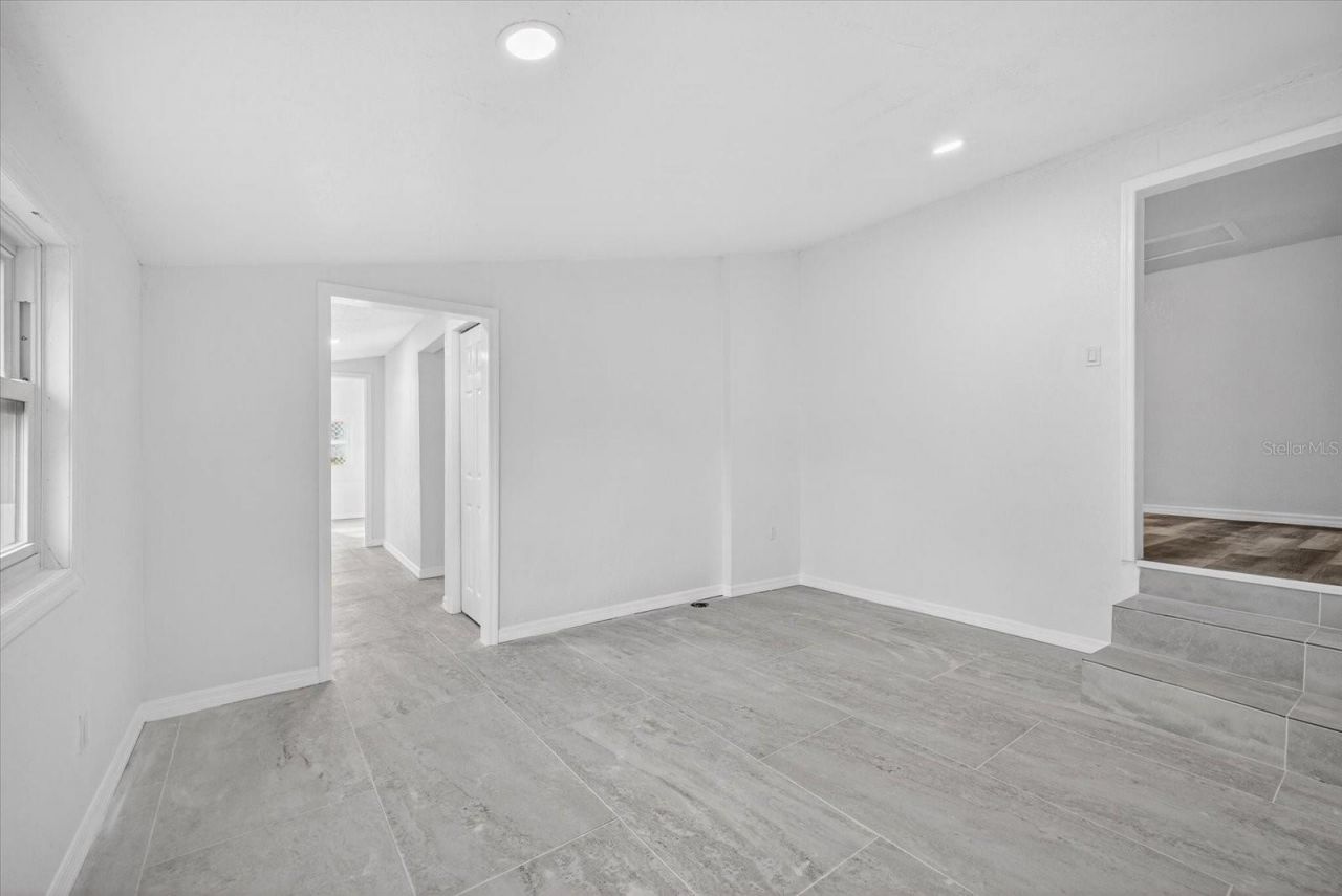 5801 Magnolia Street N, Saint Petersburg, FL 33703 Photo