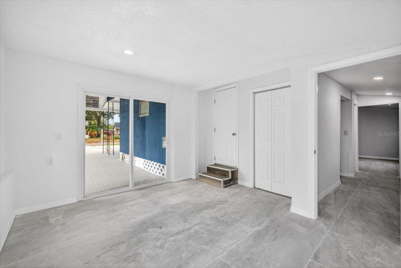 5801 Magnolia Street N, Saint Petersburg, FL 33703 Photo