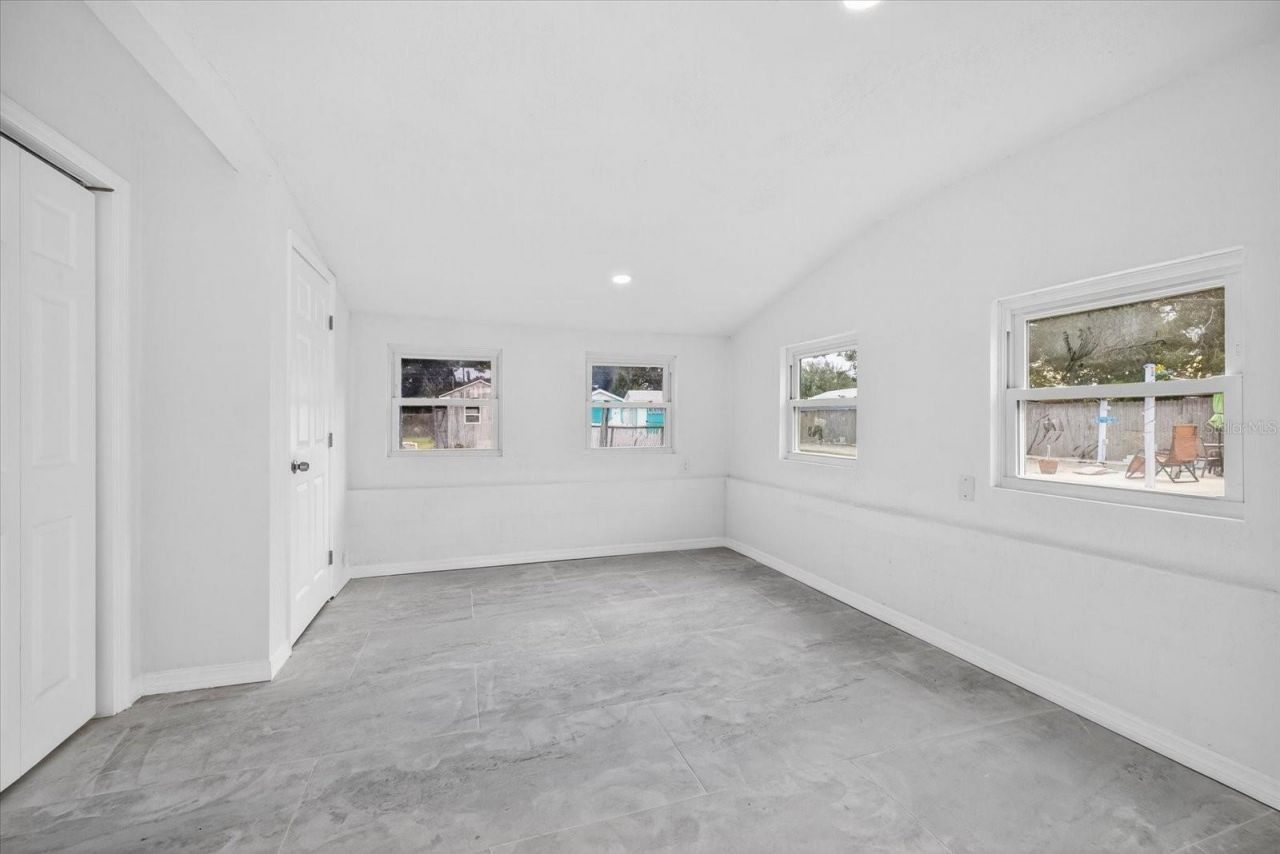 5801 Magnolia Street N, Saint Petersburg, FL 33703 Photo