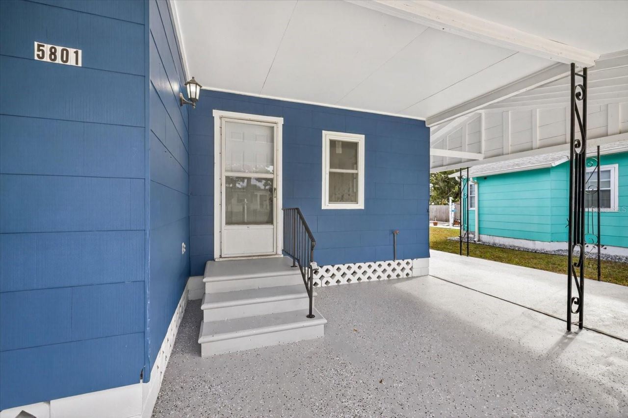 5801 Magnolia Street N, Saint Petersburg, FL 33703 Photo