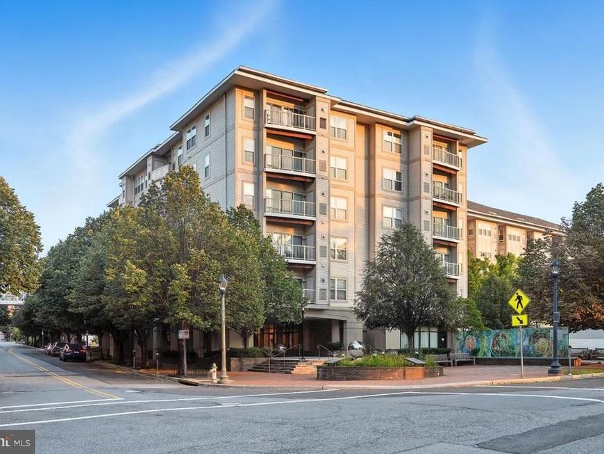 8045 Newell Street, Unit 423, Silver Spring, MD 20910 Main Photo