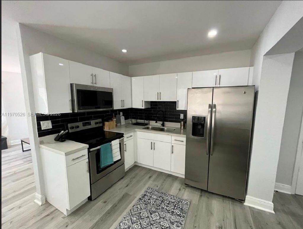 3050 NW 52nd St, Miami, FL 33142 Photo