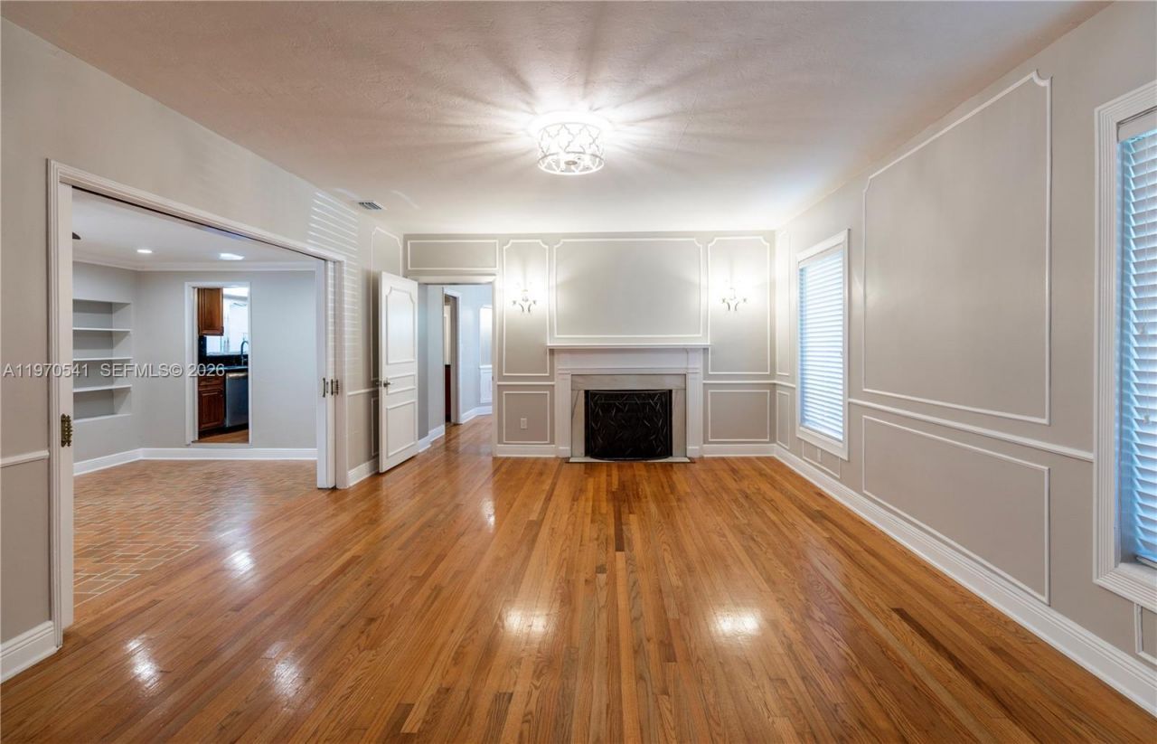 1350 Mendavia Ave , Coral Gables, FL 33146 Photo