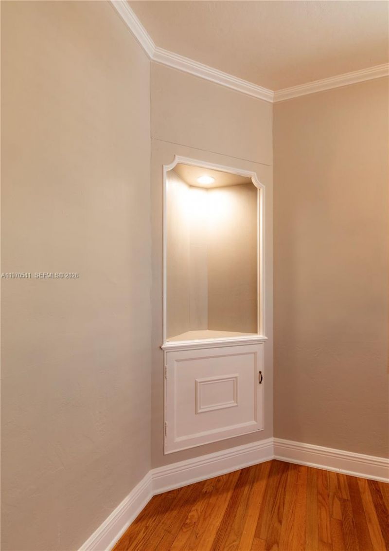 1350 Mendavia Ave , Coral Gables, FL 33146 Photo