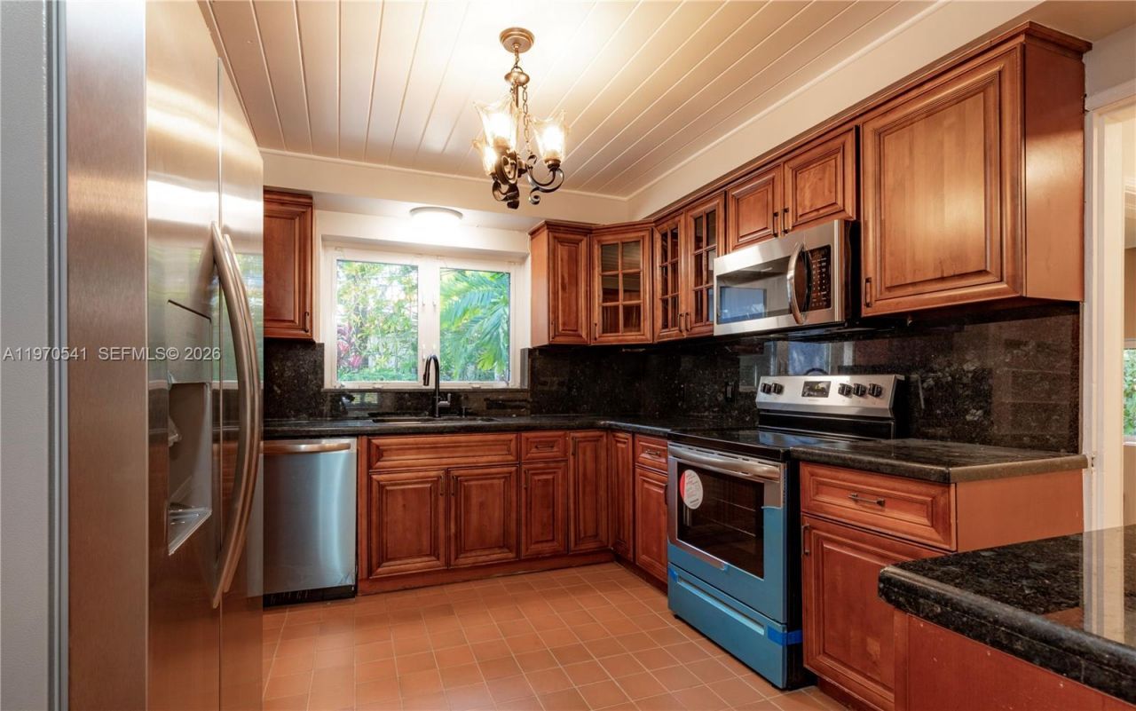 1350 Mendavia Ave , Coral Gables, FL 33146 Photo