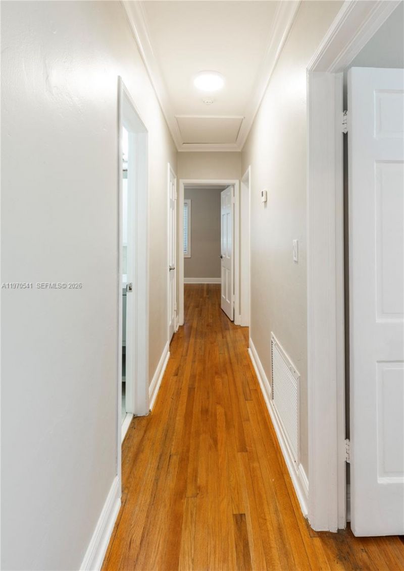 1350 Mendavia Ave , Coral Gables, FL 33146 Photo