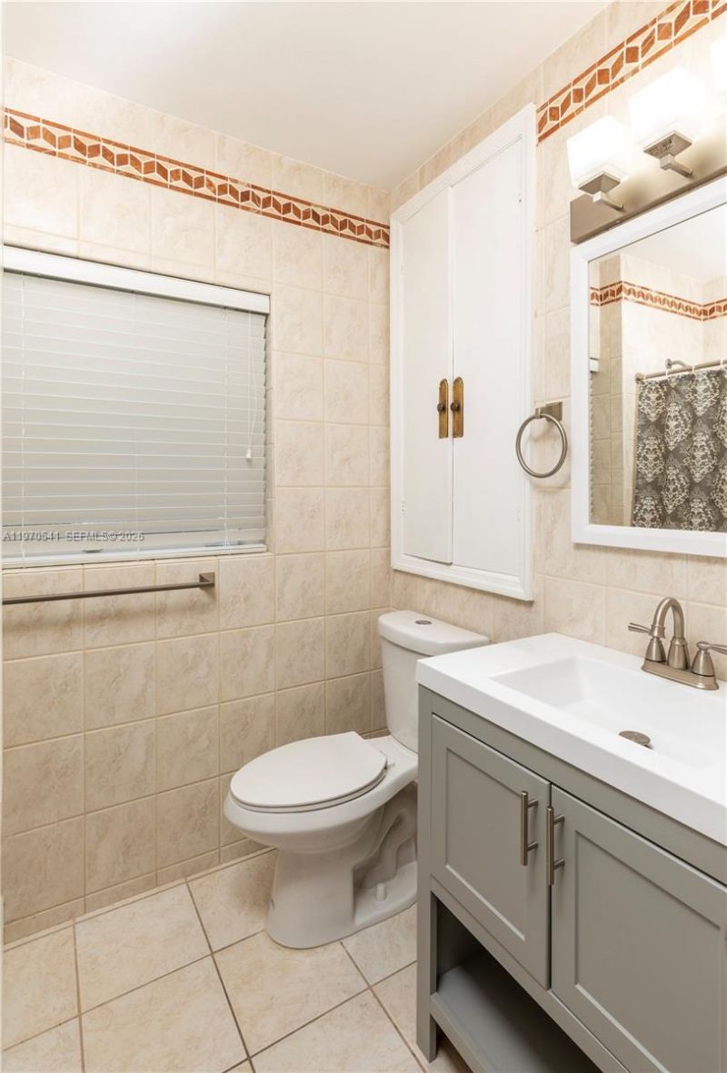 1350 Mendavia Ave , Coral Gables, FL 33146 Photo