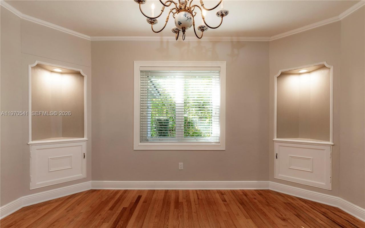 1350 Mendavia Ave , Coral Gables, FL 33146 Photo