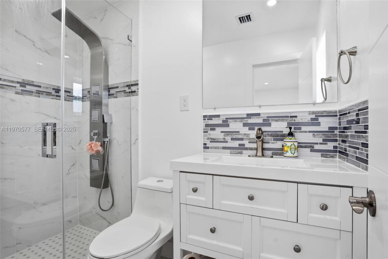 5521 SW 104th Ave, Miami, FL 33165 Photo