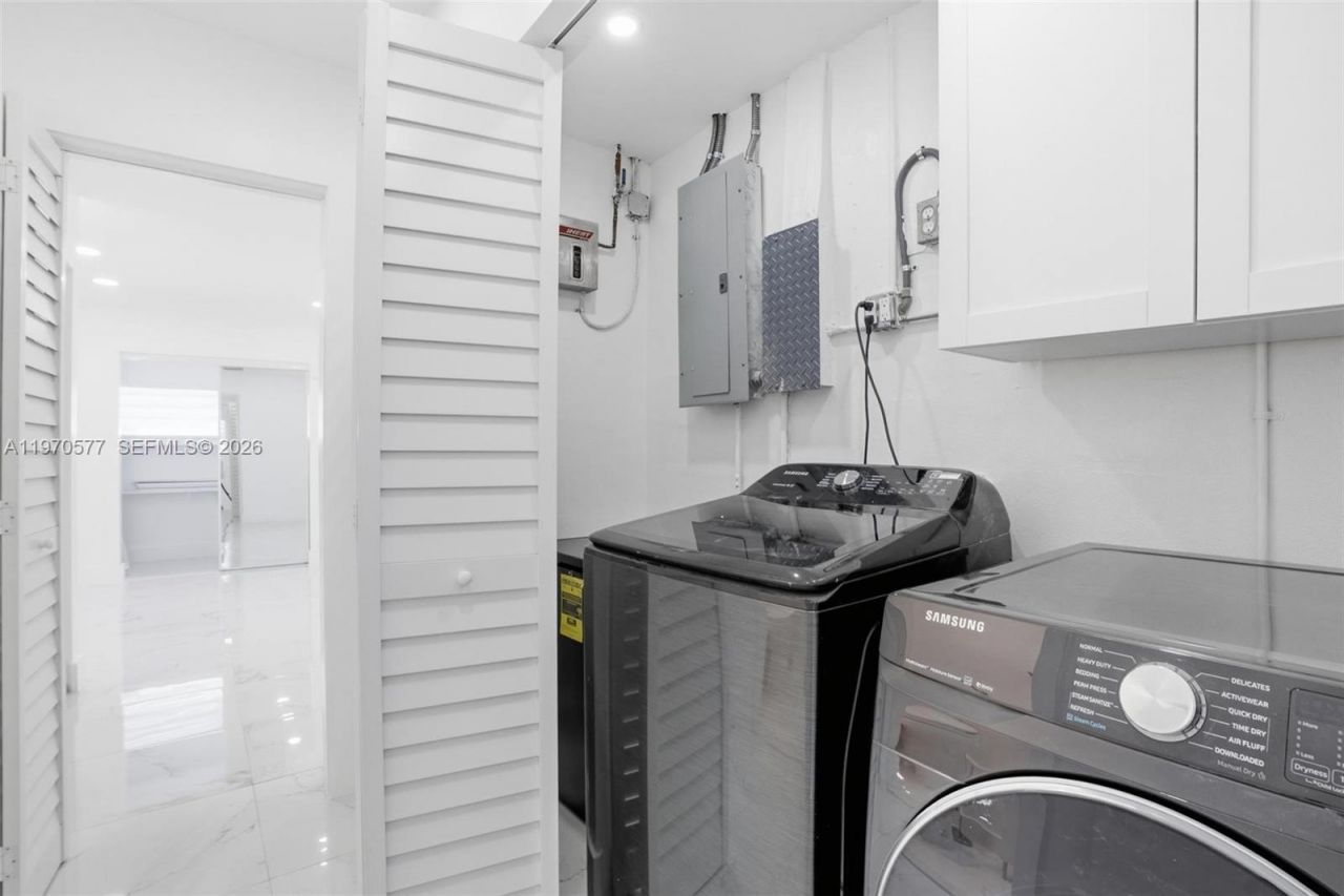 5521 SW 104th Ave, Miami, FL 33165 Photo