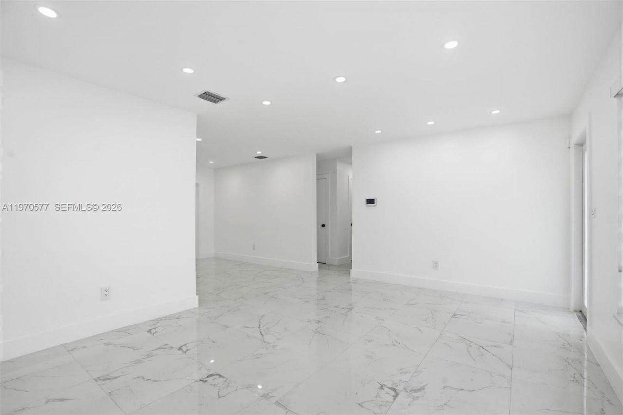 5521 SW 104th Ave, Miami, FL 33165 Photo