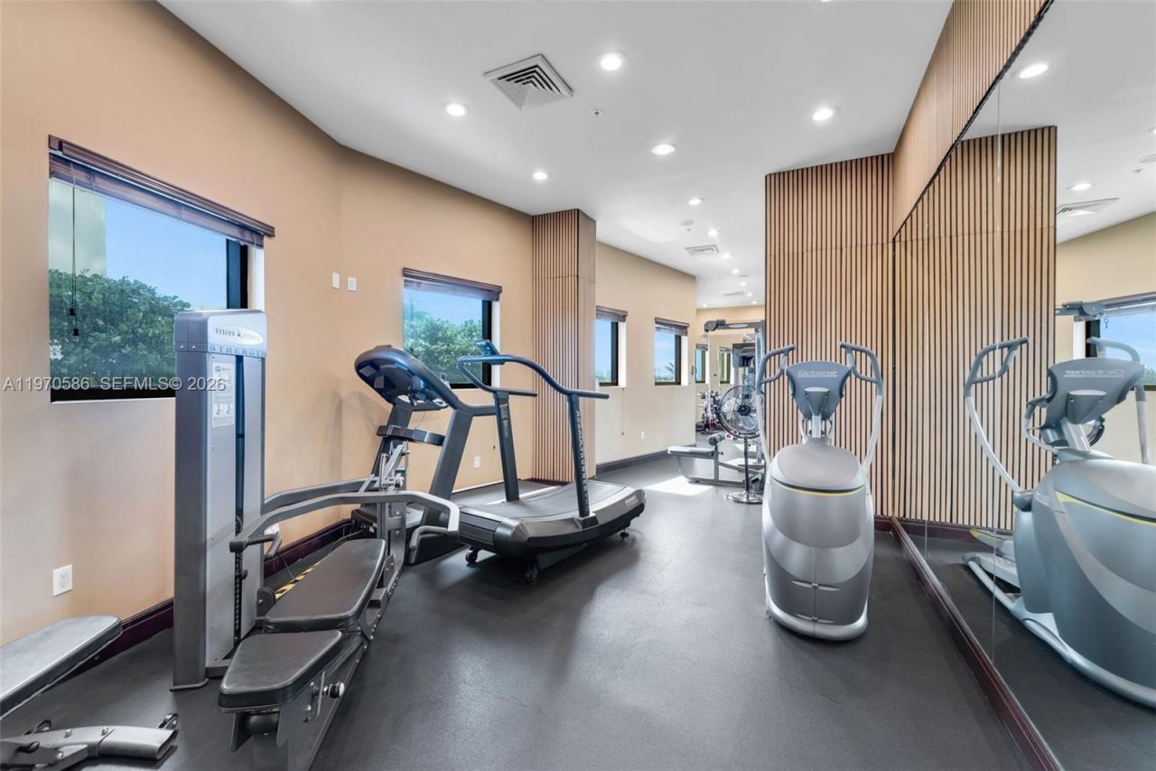 16275 Collins Ave, Unit 1604, Sunny Isles Beach, FL 33160 Photo