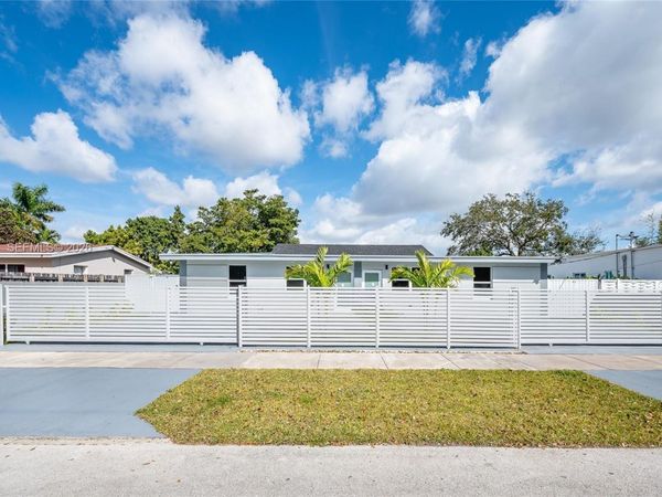 2433 NW 97th St, Miami, FL 33147