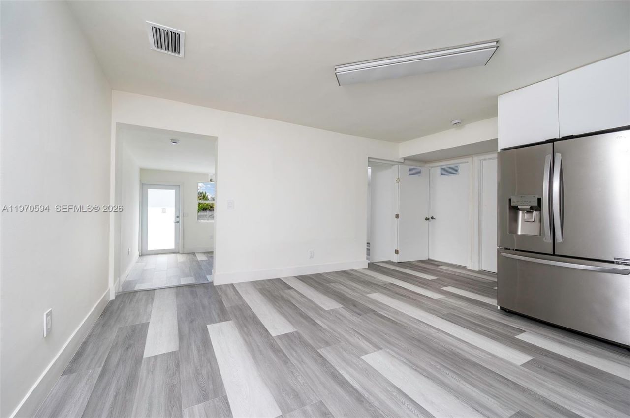 2433 NW 97th St, Miami, FL 33147 Photo