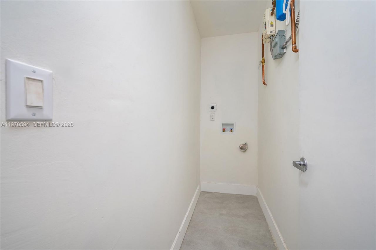 2433 NW 97th St, Miami, FL 33147 Photo