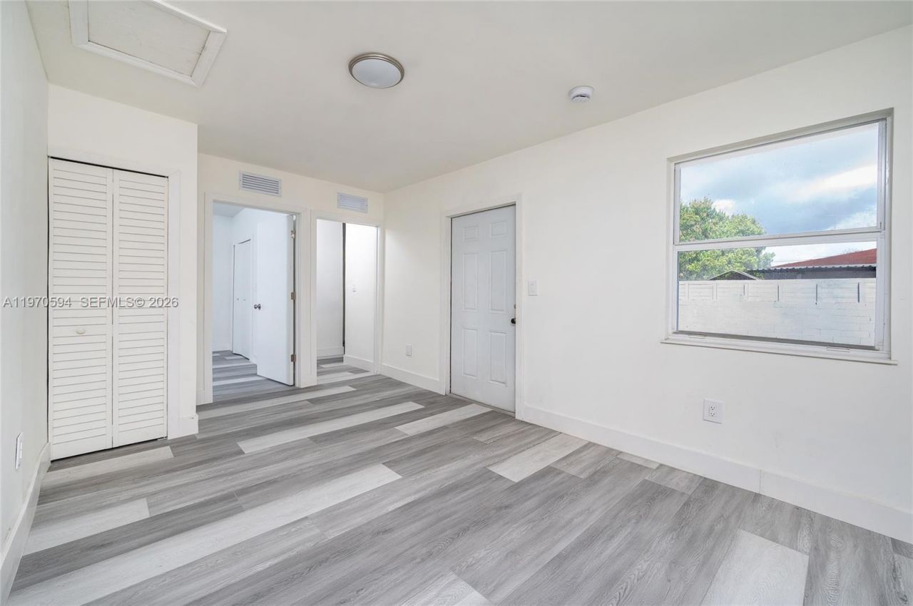 2433 NW 97th St, Miami, FL 33147 Photo