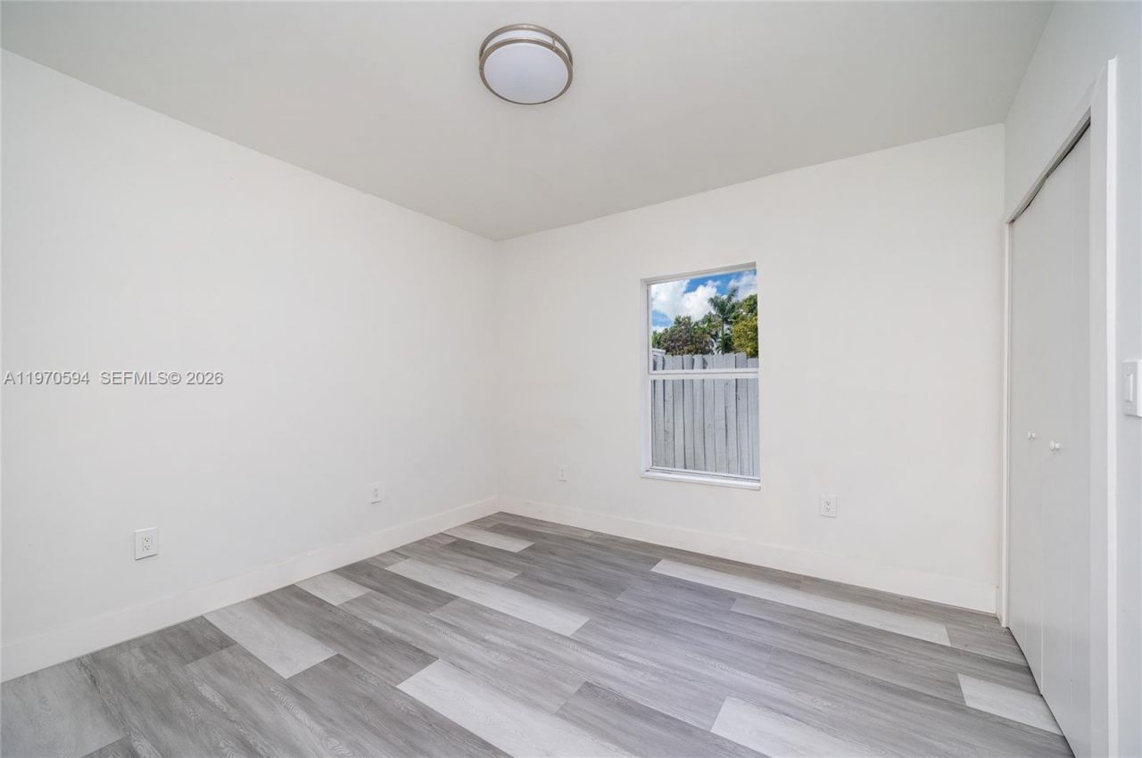 2433 NW 97th St, Miami, FL 33147 Photo