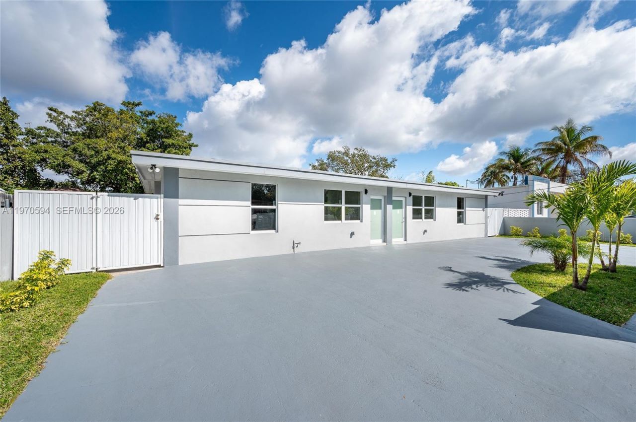 2433 NW 97th St, Miami, FL 33147 Photo