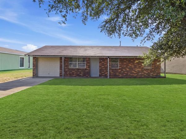 1836 Coral Road, Pelican Bay, TX 76020