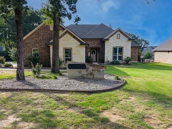 101 Lighthouse Lane, Mabank, TX 75143