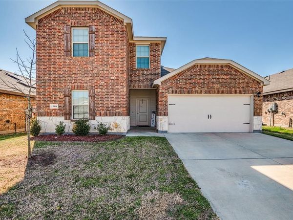 1780 Duskwood Drive , Lancaster, TX 75146