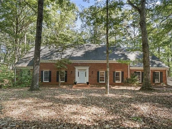 80 Cliffcreek Trace NE, Atlanta, GA 30350