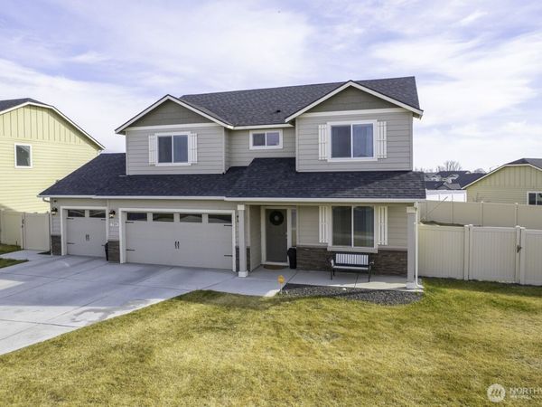 739 N Doumit Drive , Moses Lake, WA 98837
