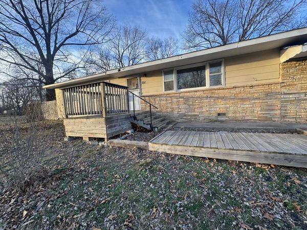 111 Maple Street , Exeter, MO 65647