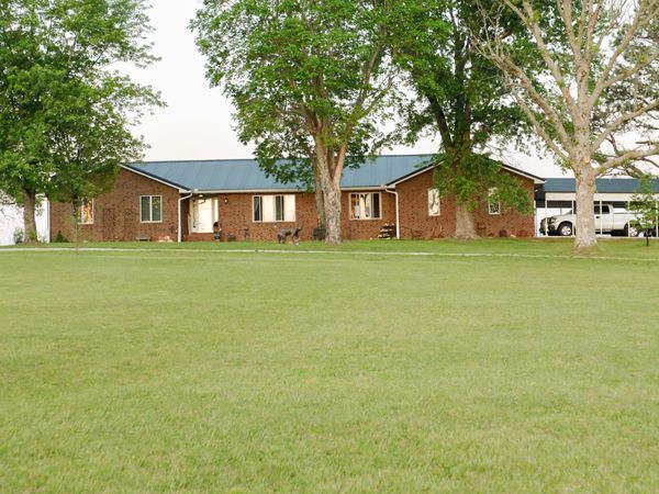 2190 St Highway 181, Dora, MO 65637