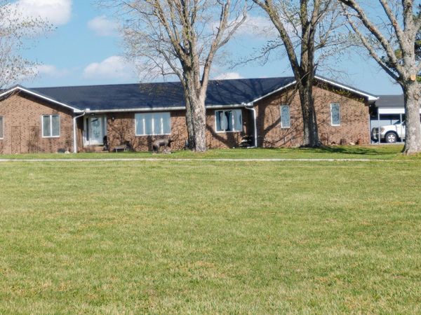 2190 St Highway 181, Dora, MO 65637