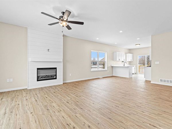 1230 Priscilla Ct, North Liberty, IA 52317