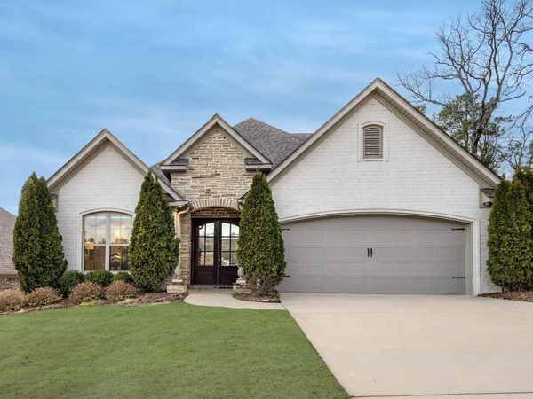 153 Ridgeview Trail, Maumelle, AR 72113