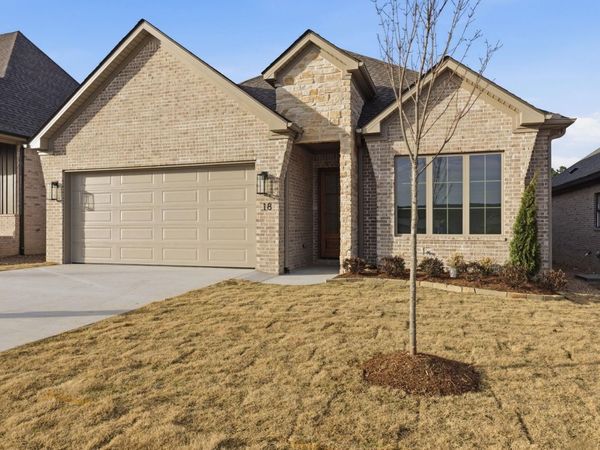 18 Mountain Brook Road, Little Rock, AR 72223