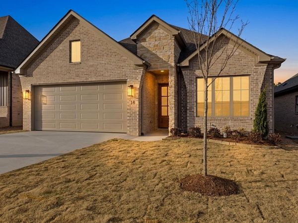 18 Mountain Brook Road, Little Rock, AR 72223